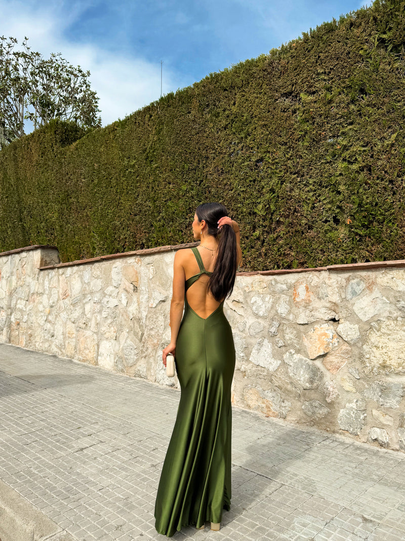 Robe dos assimilé à un nœud olive