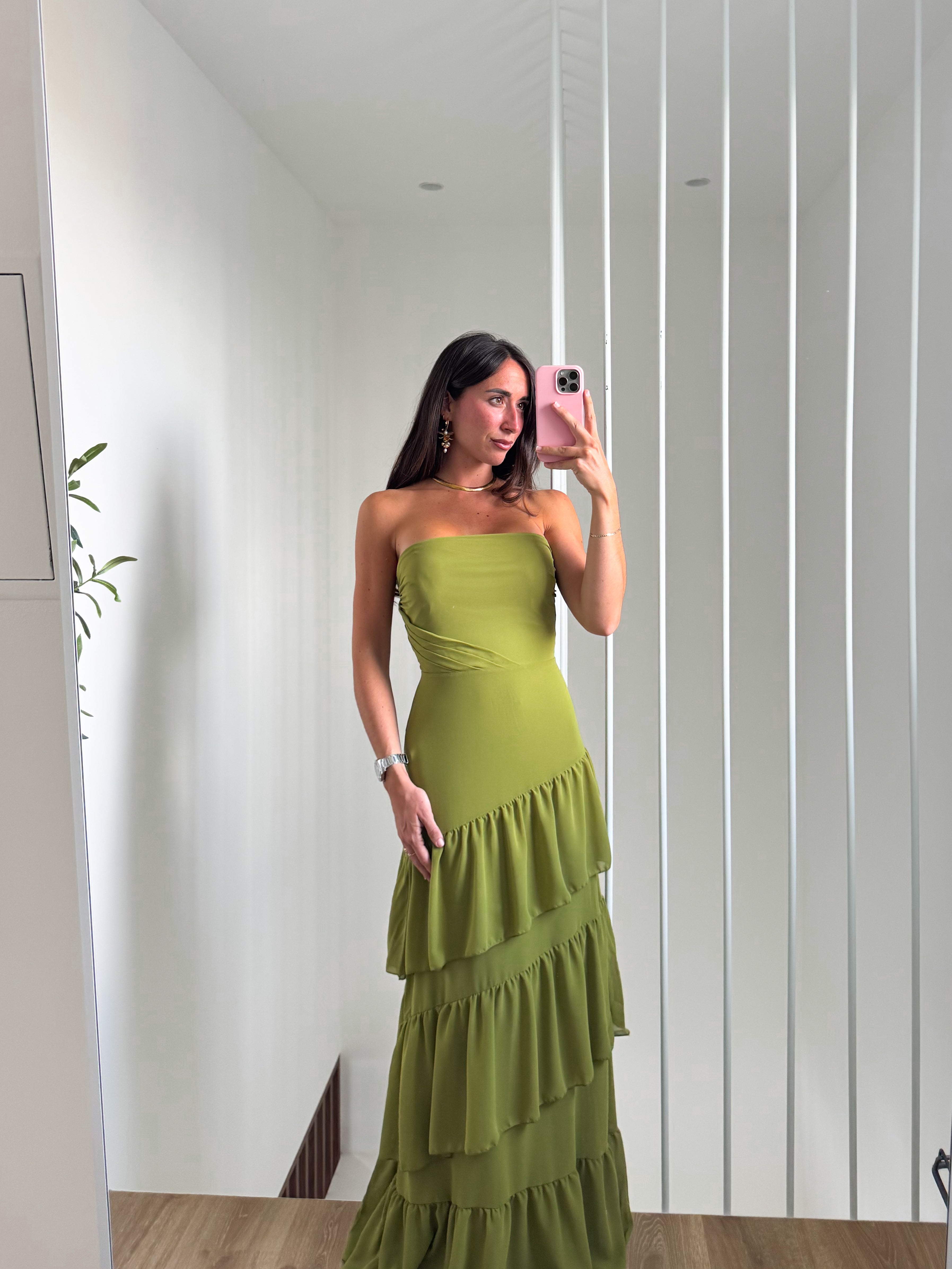 Robe à volants olive