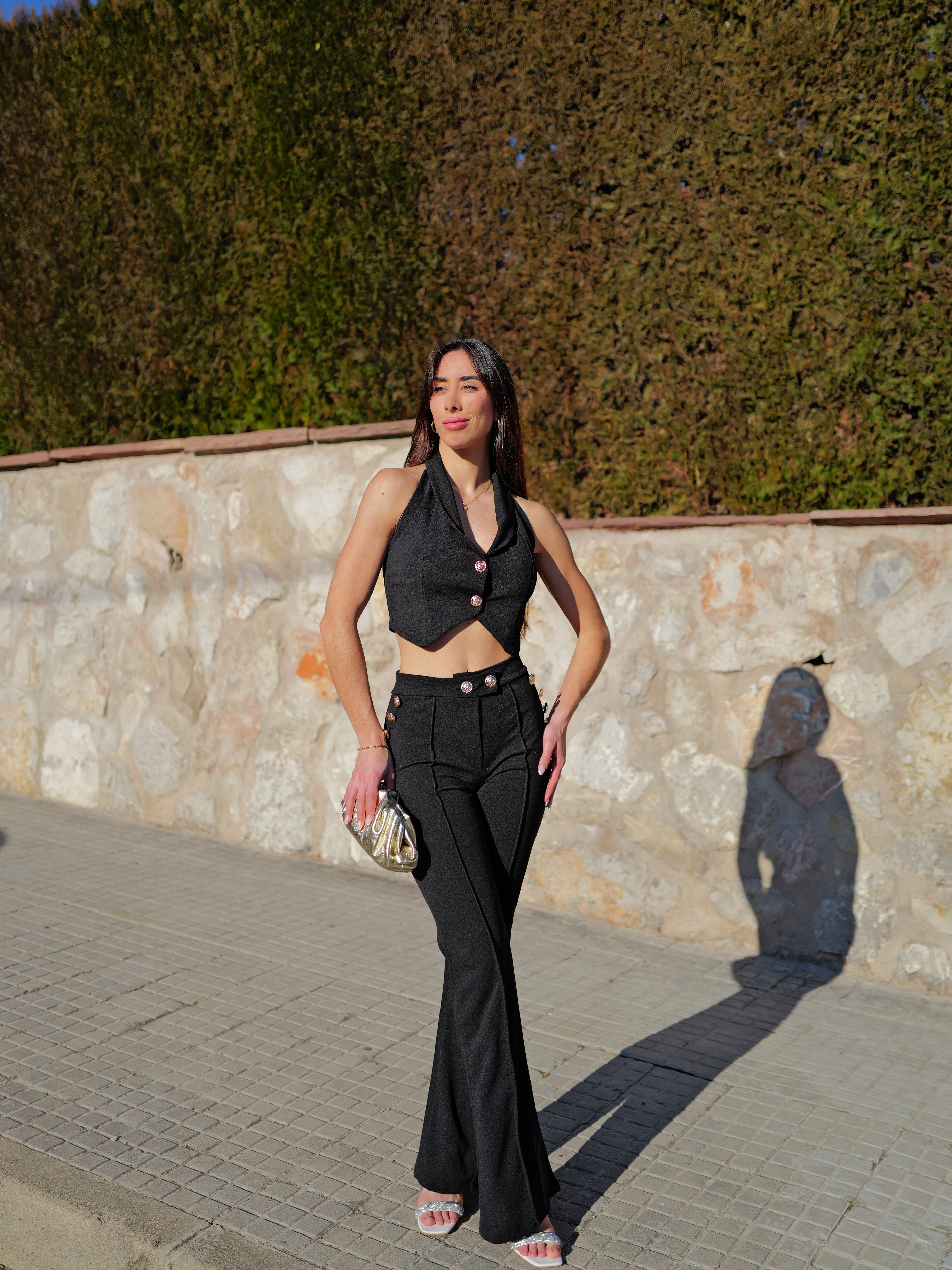 Ensemble long noir à boutons