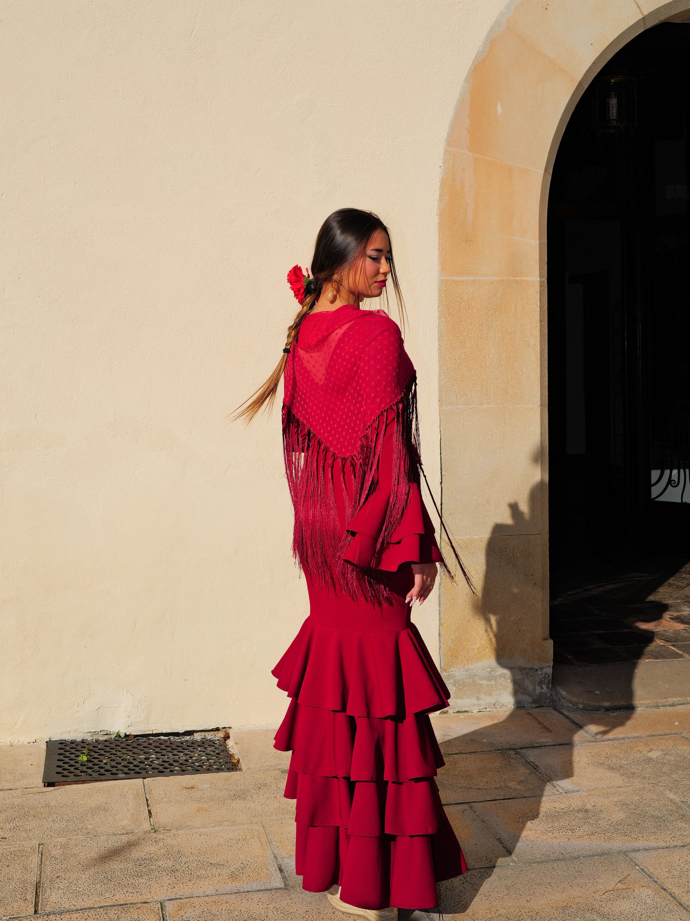 Châle flamenco à pois bordeaux
