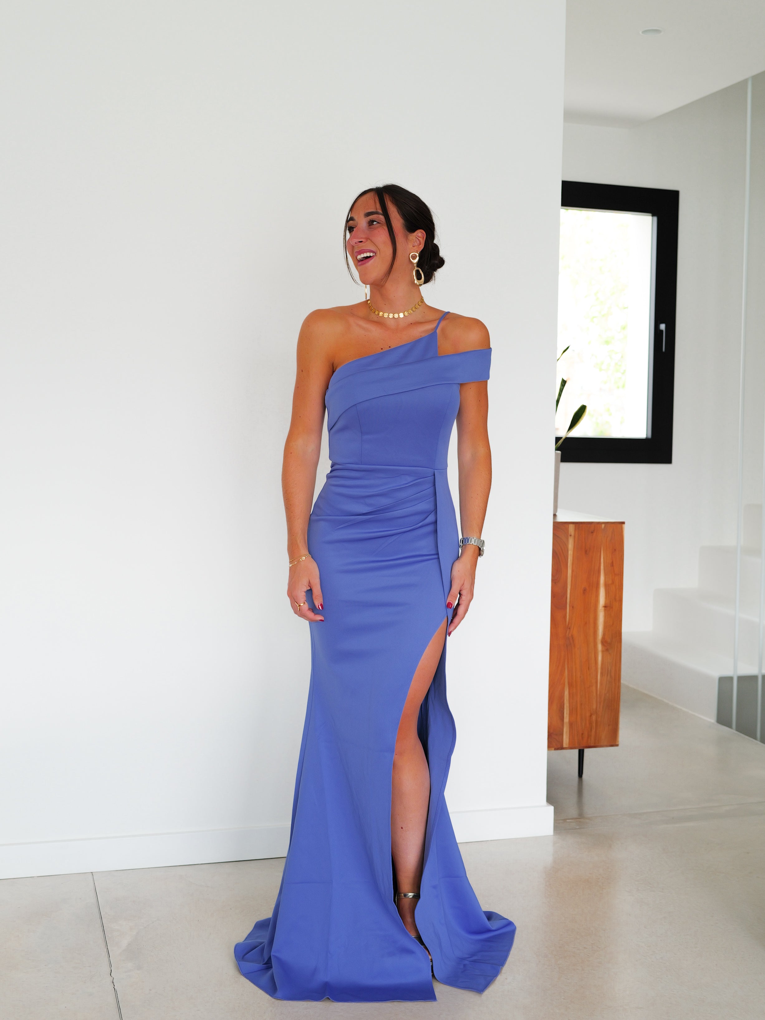 Robe asymétrique bleue à double bande