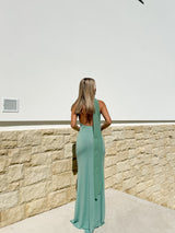 Robe mint back choker pucker dress