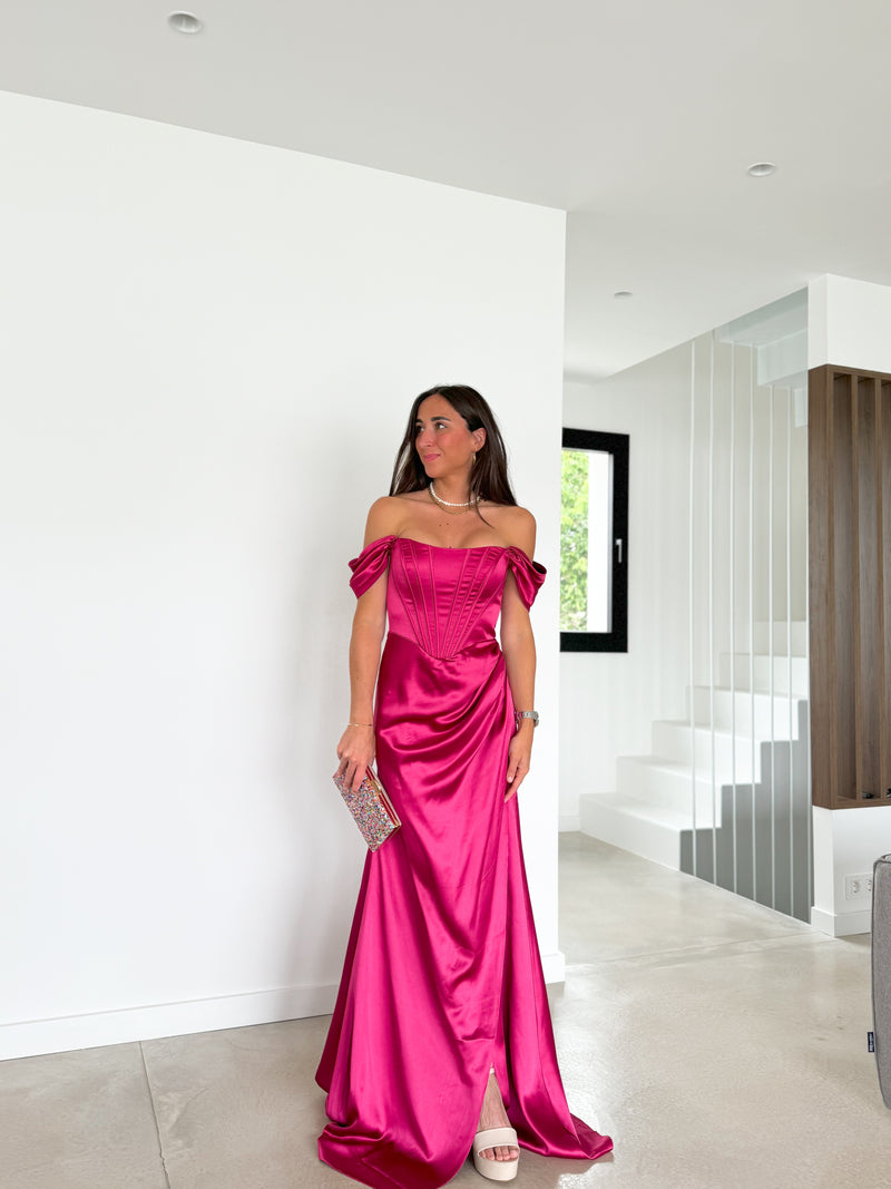 Robe baleine cerise en satin