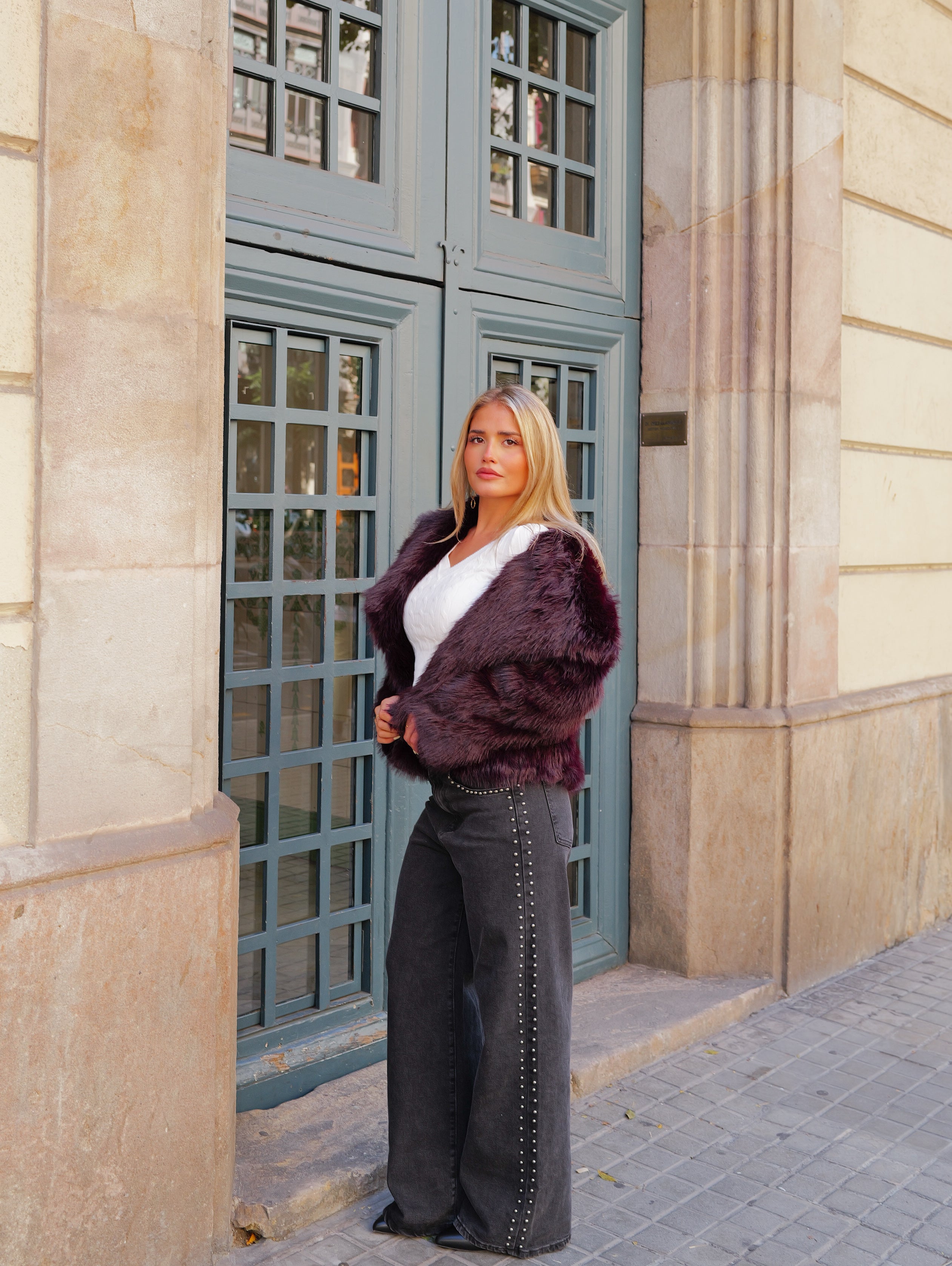 Veste à revers en fourrure aubergine aubergine