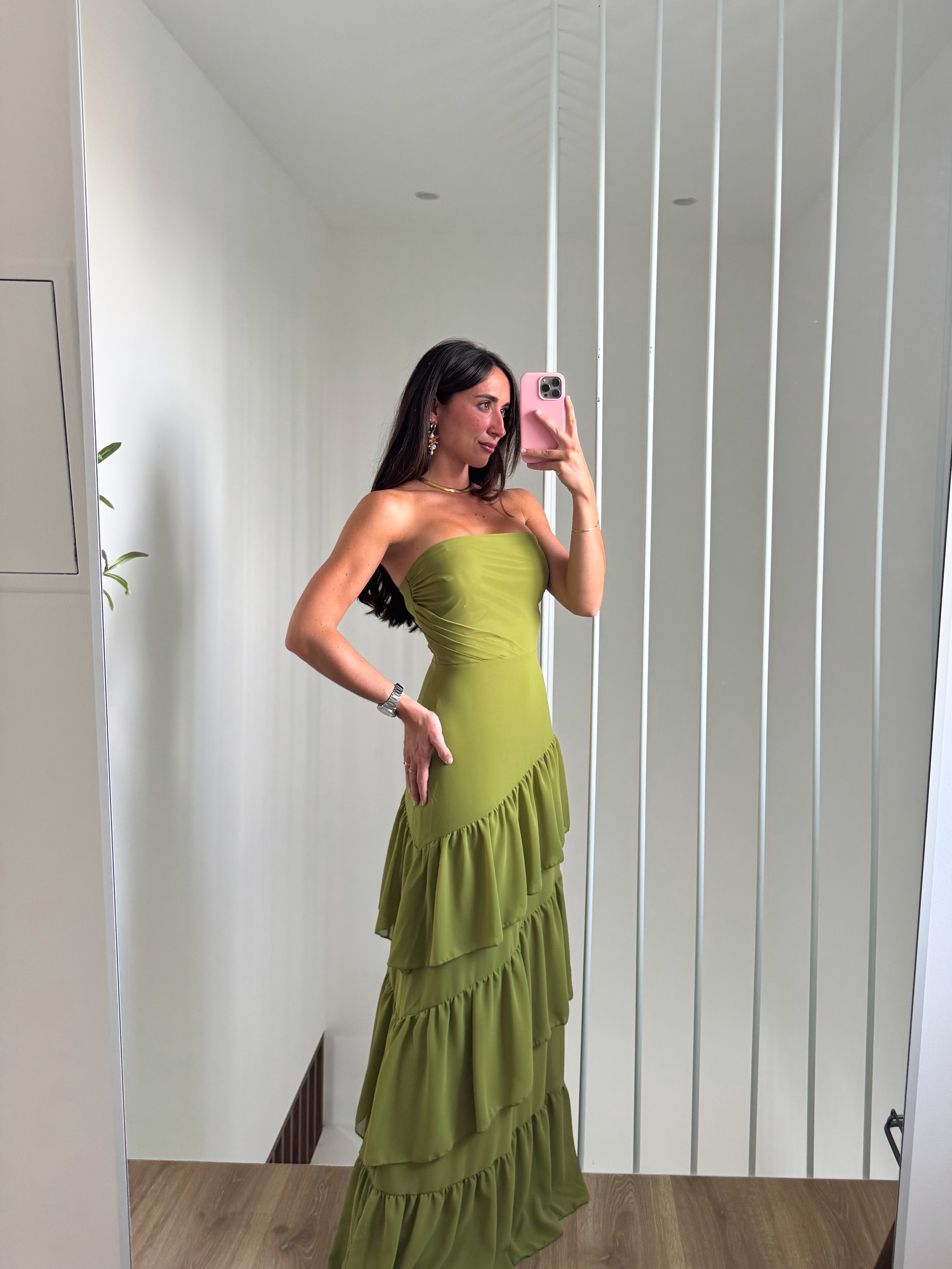 Robe à volants olive