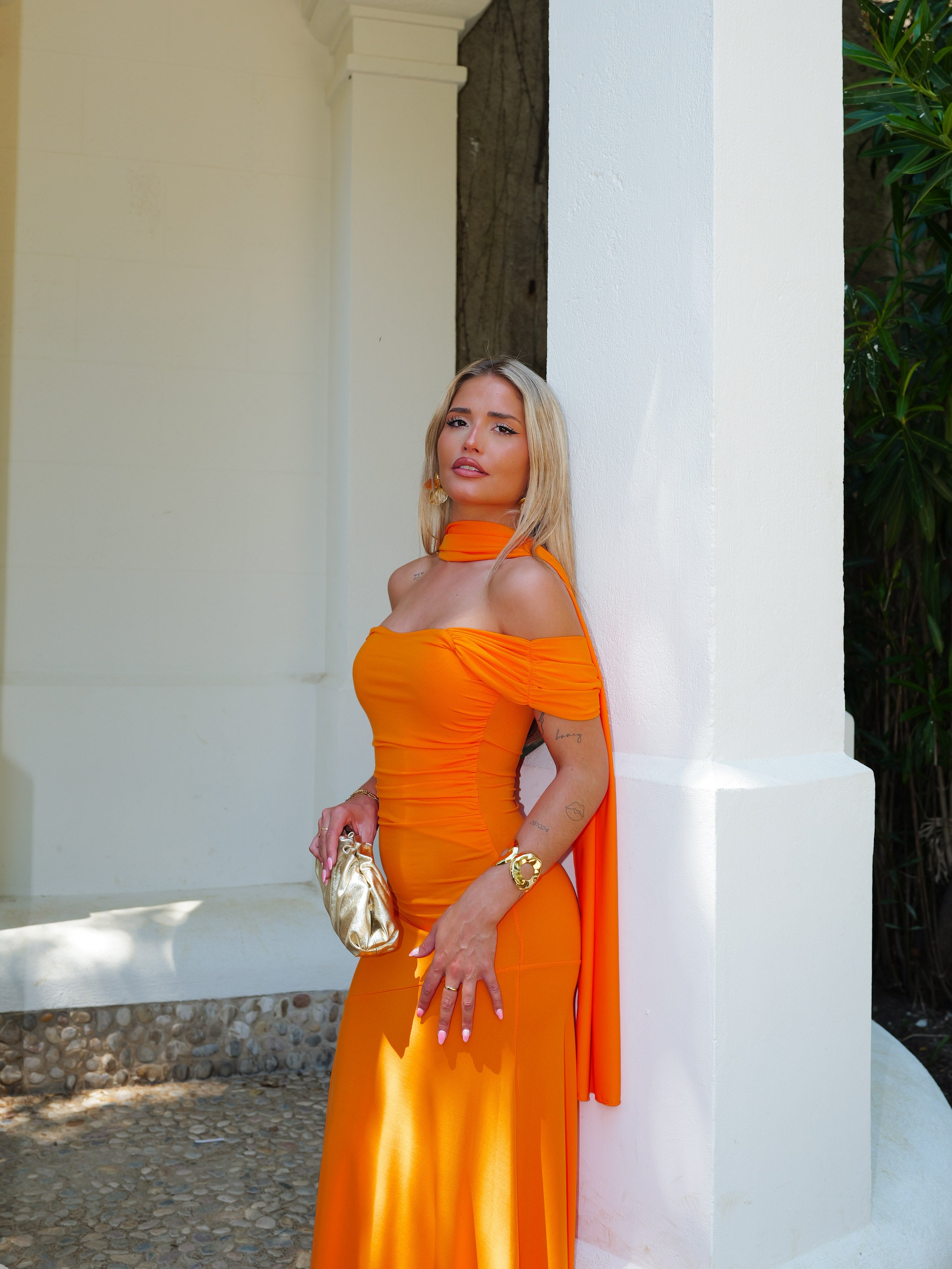 Robe tour de cou manches orange