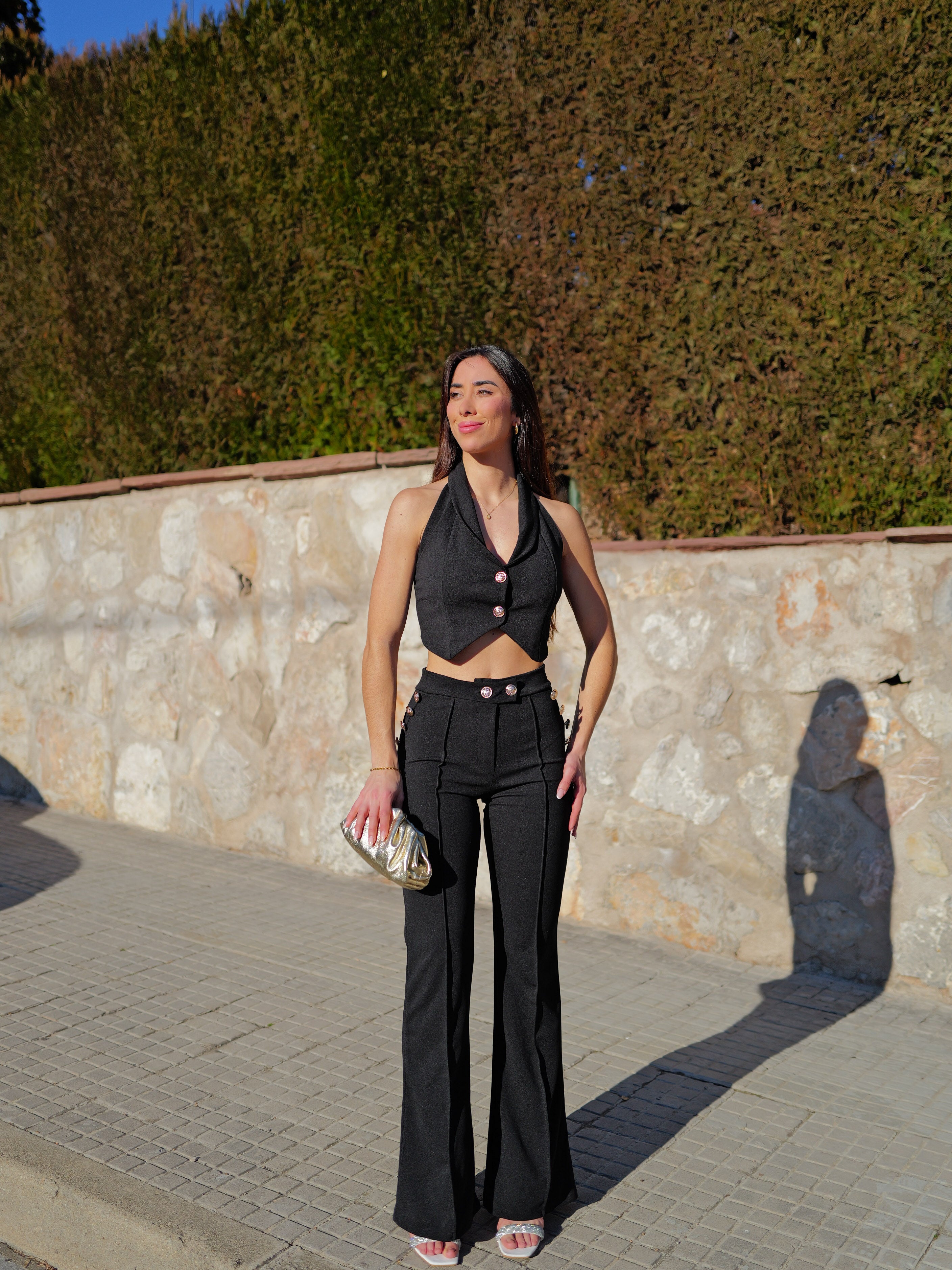 Ensemble long noir à boutons