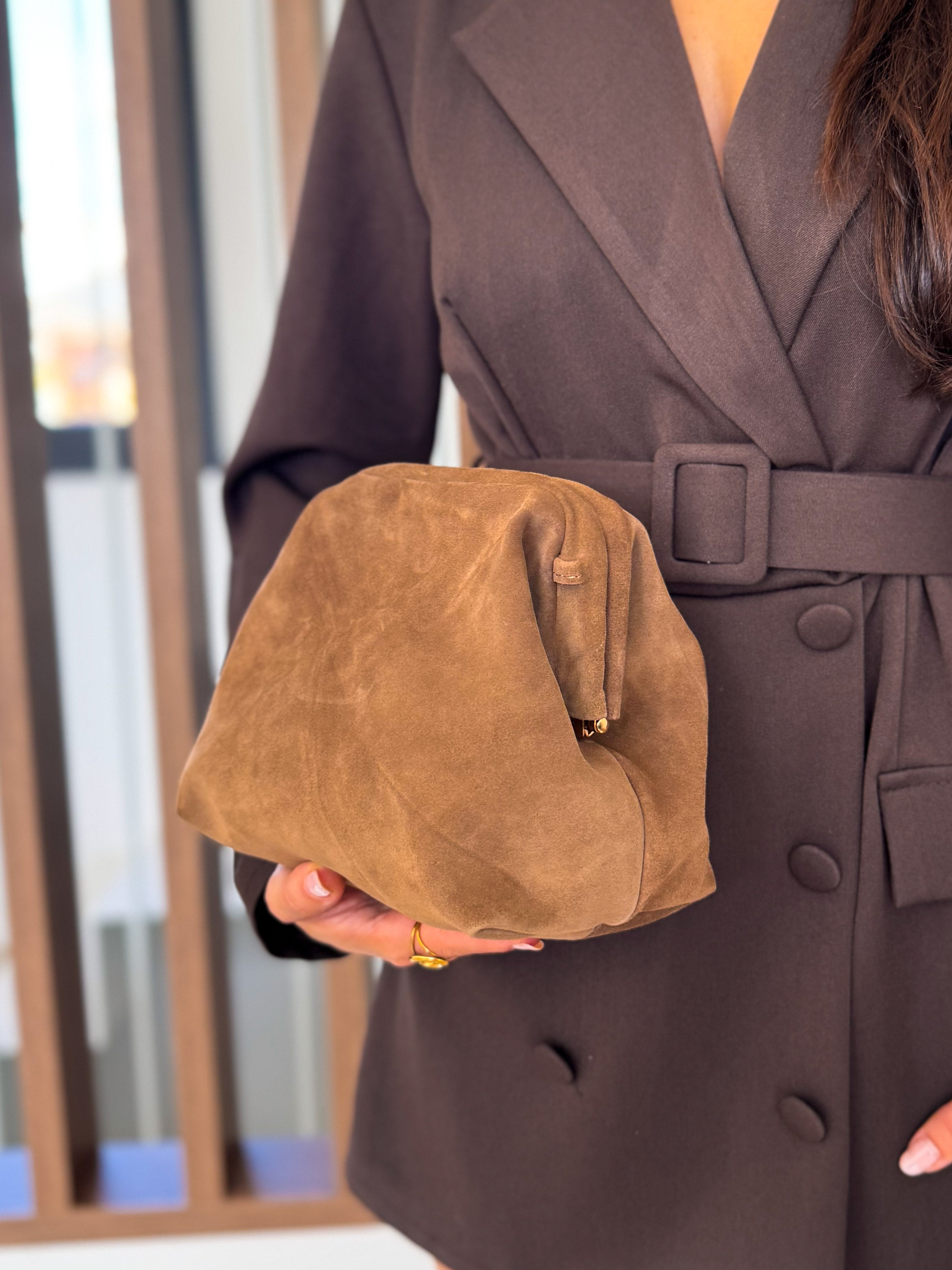 Pochette en daim chocolat