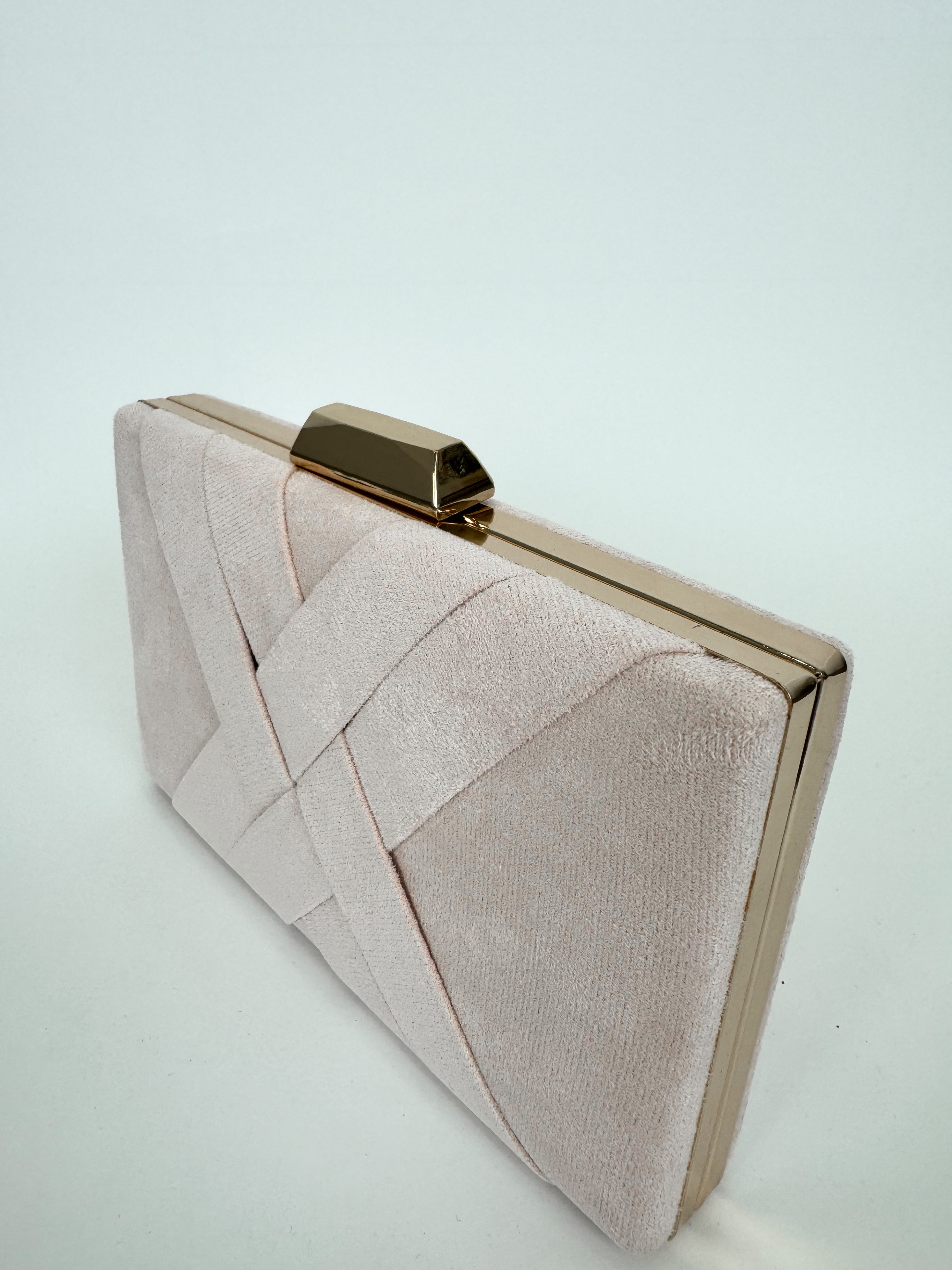 Pochette tressée rose