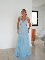 Robe fendue en tulle bleu clair