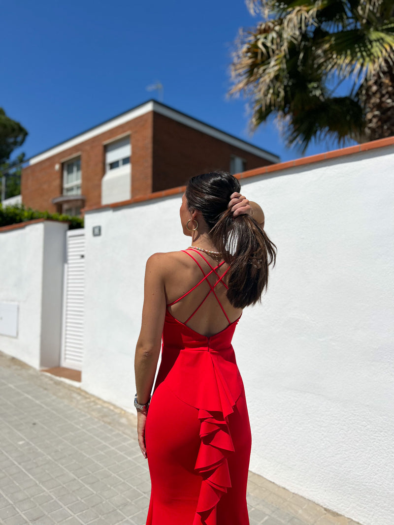 Robe longue avec queue rouge