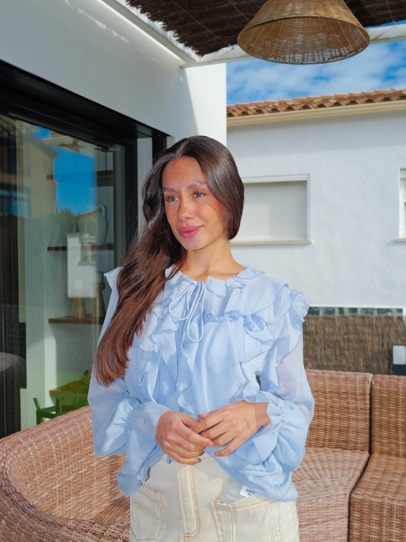 Blouse romantique à volants et nœud bleu ciel - Sorellas The Brand Barcelona S.L