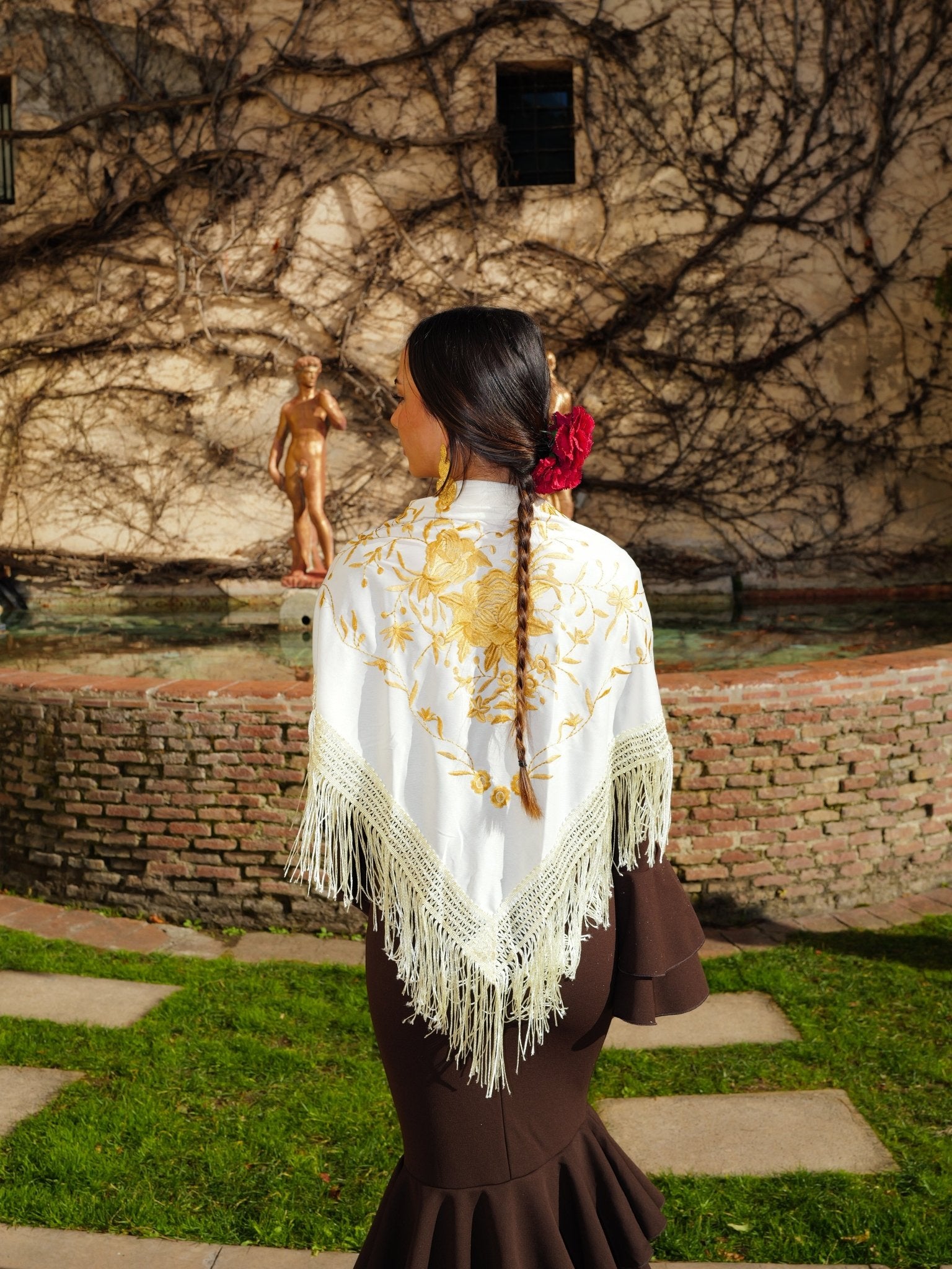 Châle flamenco brodé de fleurs crème - Sorellas The Brand Barcelona S.L