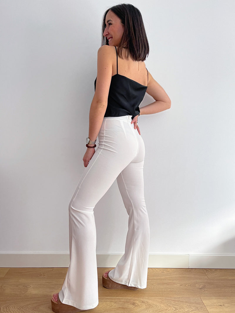 Pantalon à pattes d'éléphant blanc