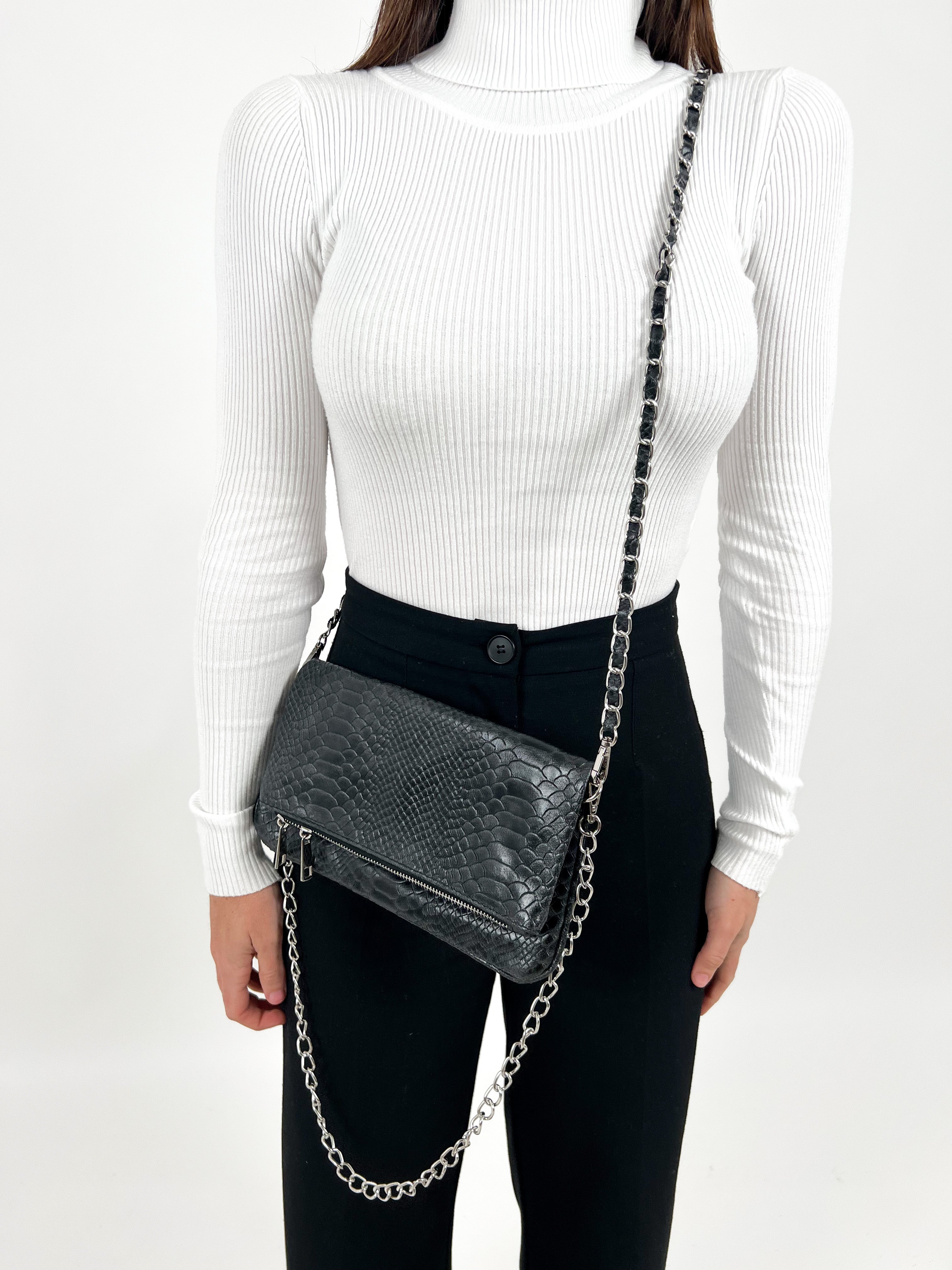 Sac en cuir noir avec chaîne en coco