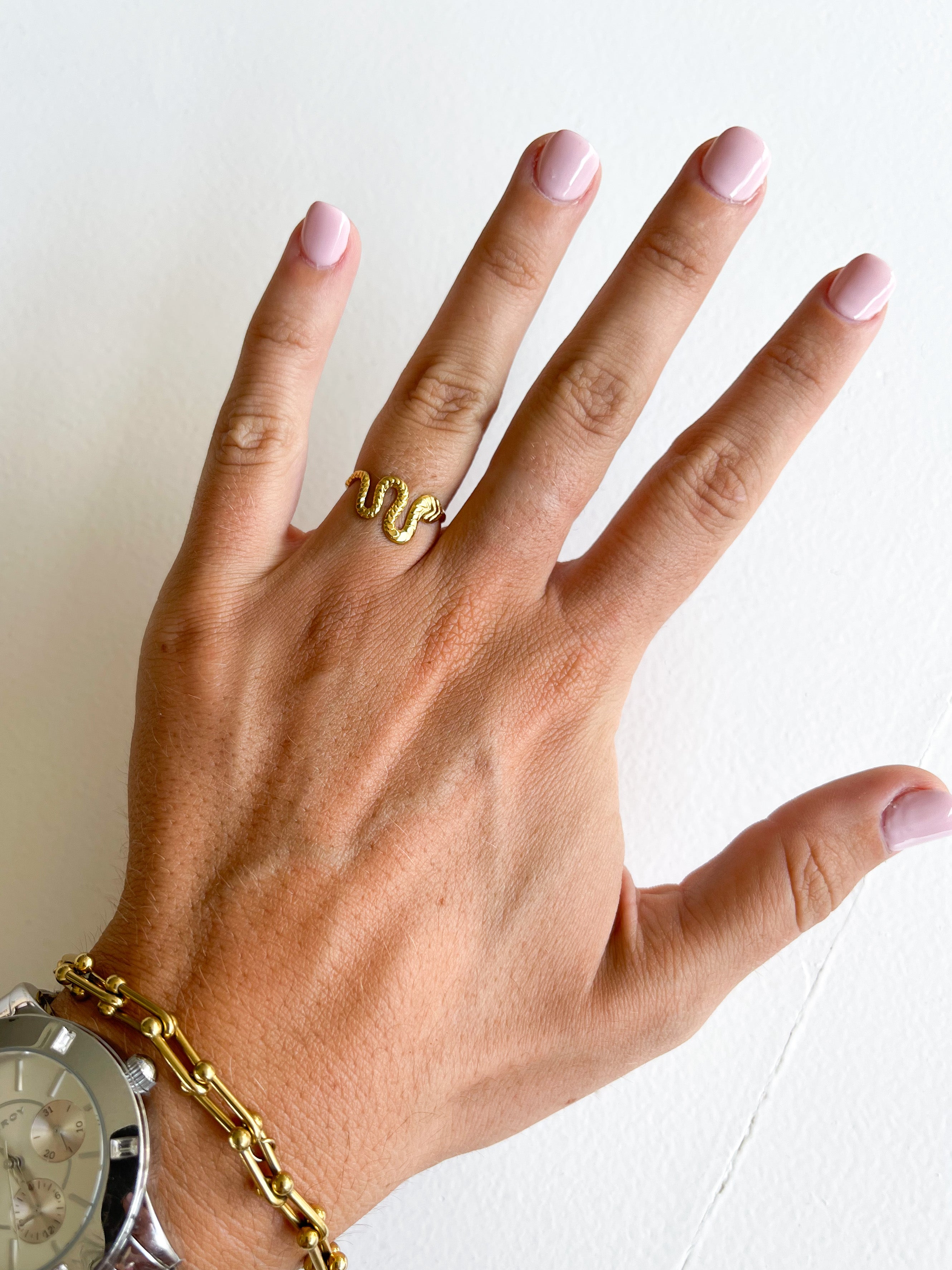 Bague en plaqué or avec éclair noir