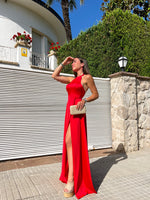 Robe dos nu en satin rouge