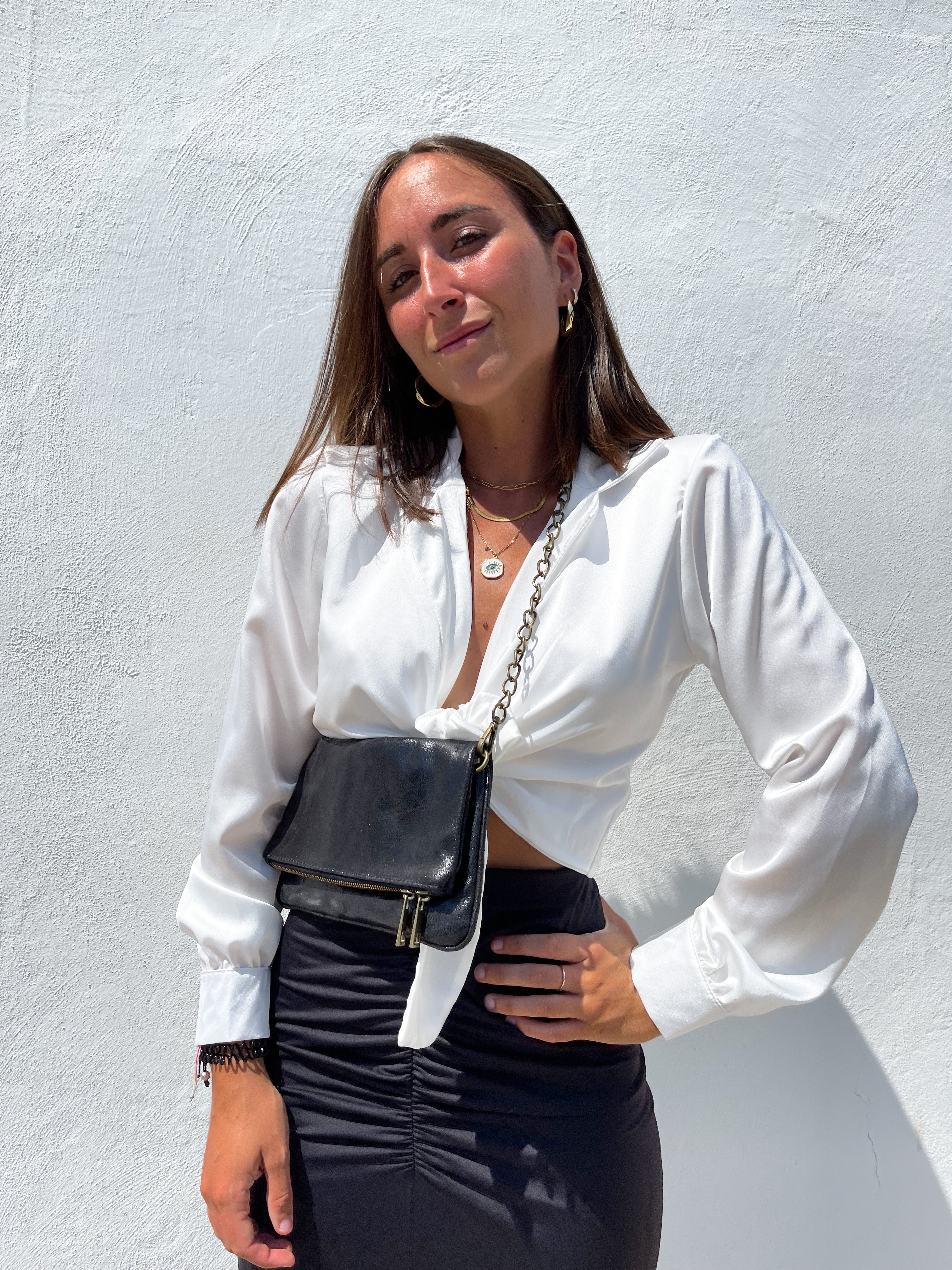 Sac à chaîne en cuir noir brillant