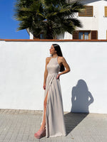 Robe dos nu en satin beige