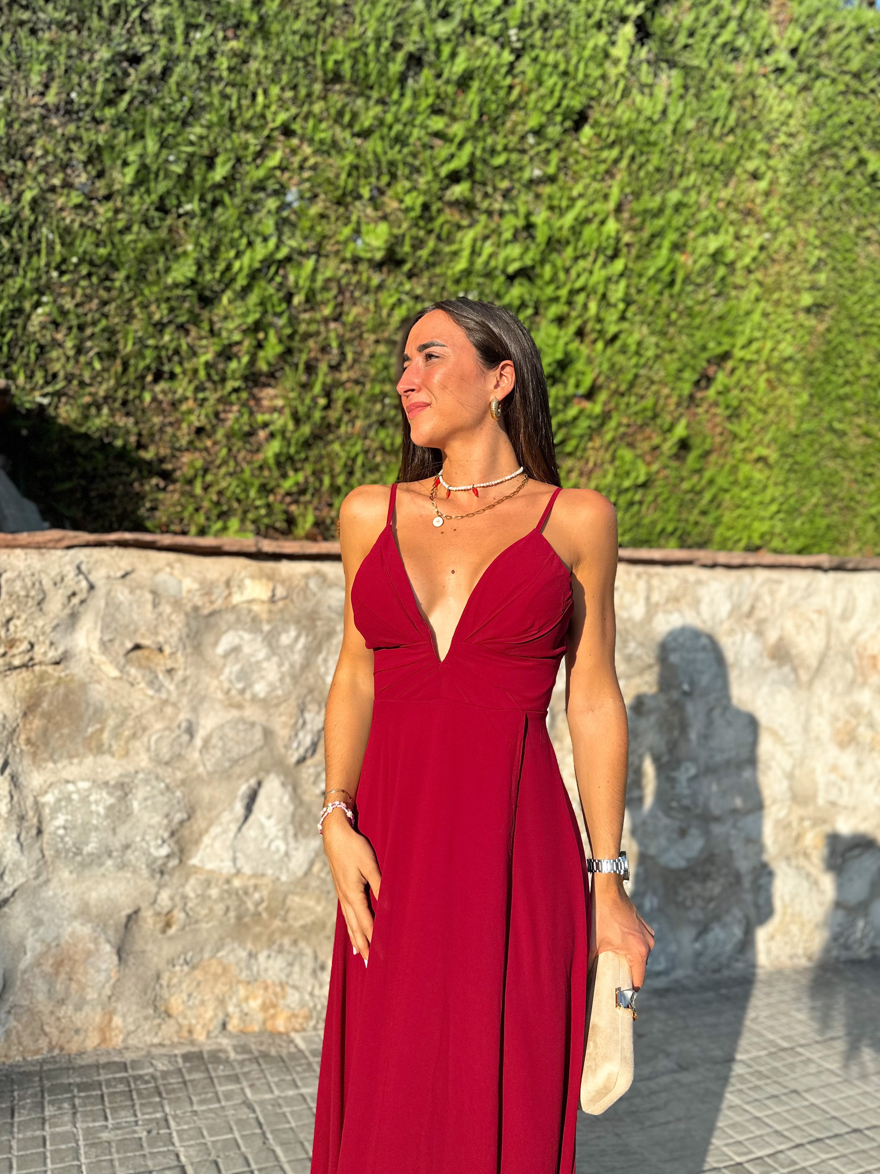 Abito in crepe bordeaux con scollo a V