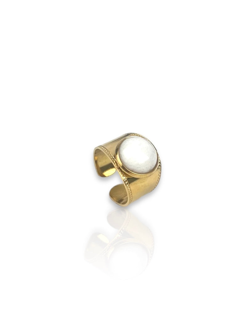 Grande anello in oro bianco