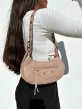 Borsa baguette a tracolla beige