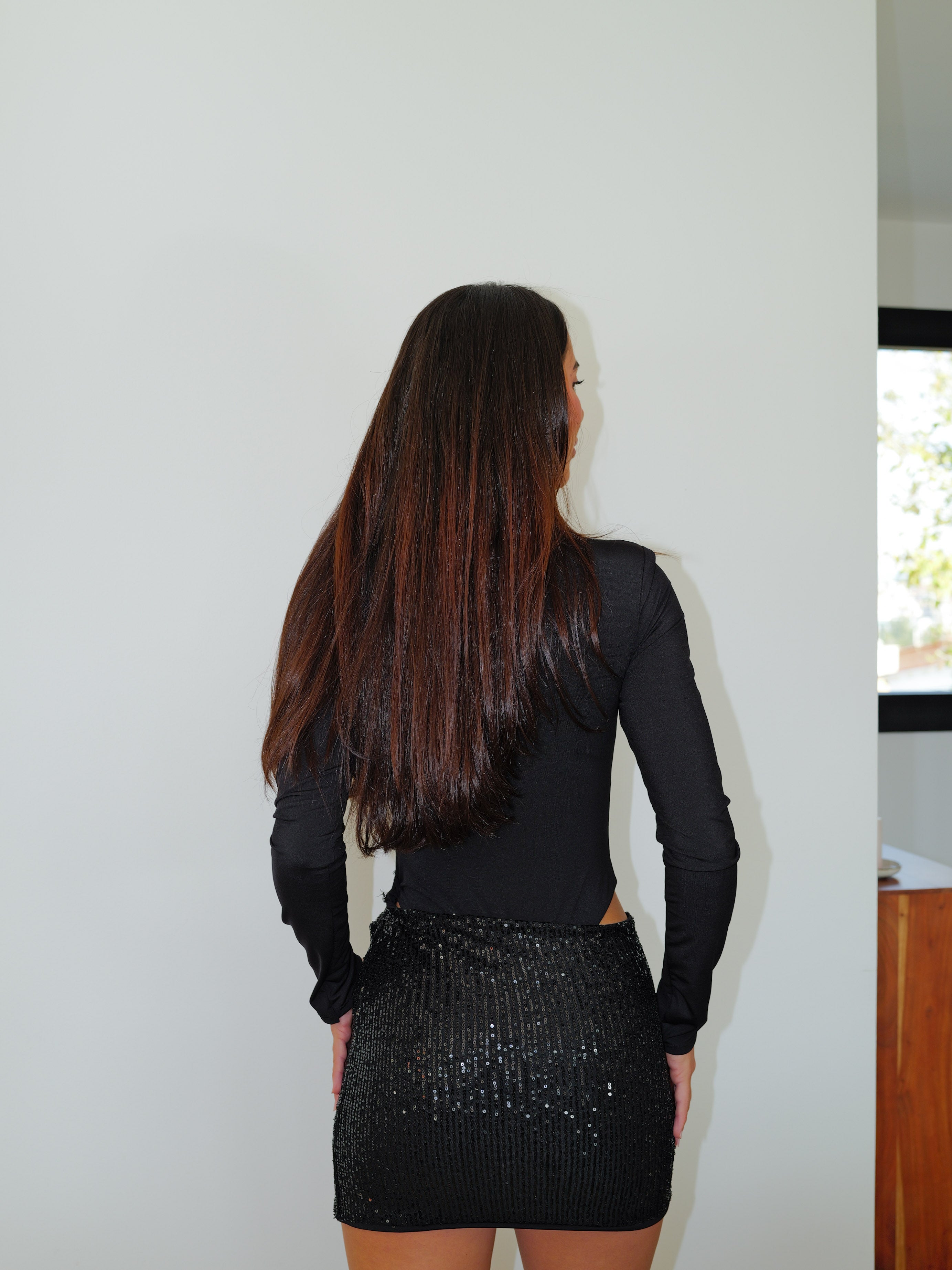 Mini abito bodycon in paillettes nere