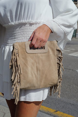 Borsa in pelle beige con frange