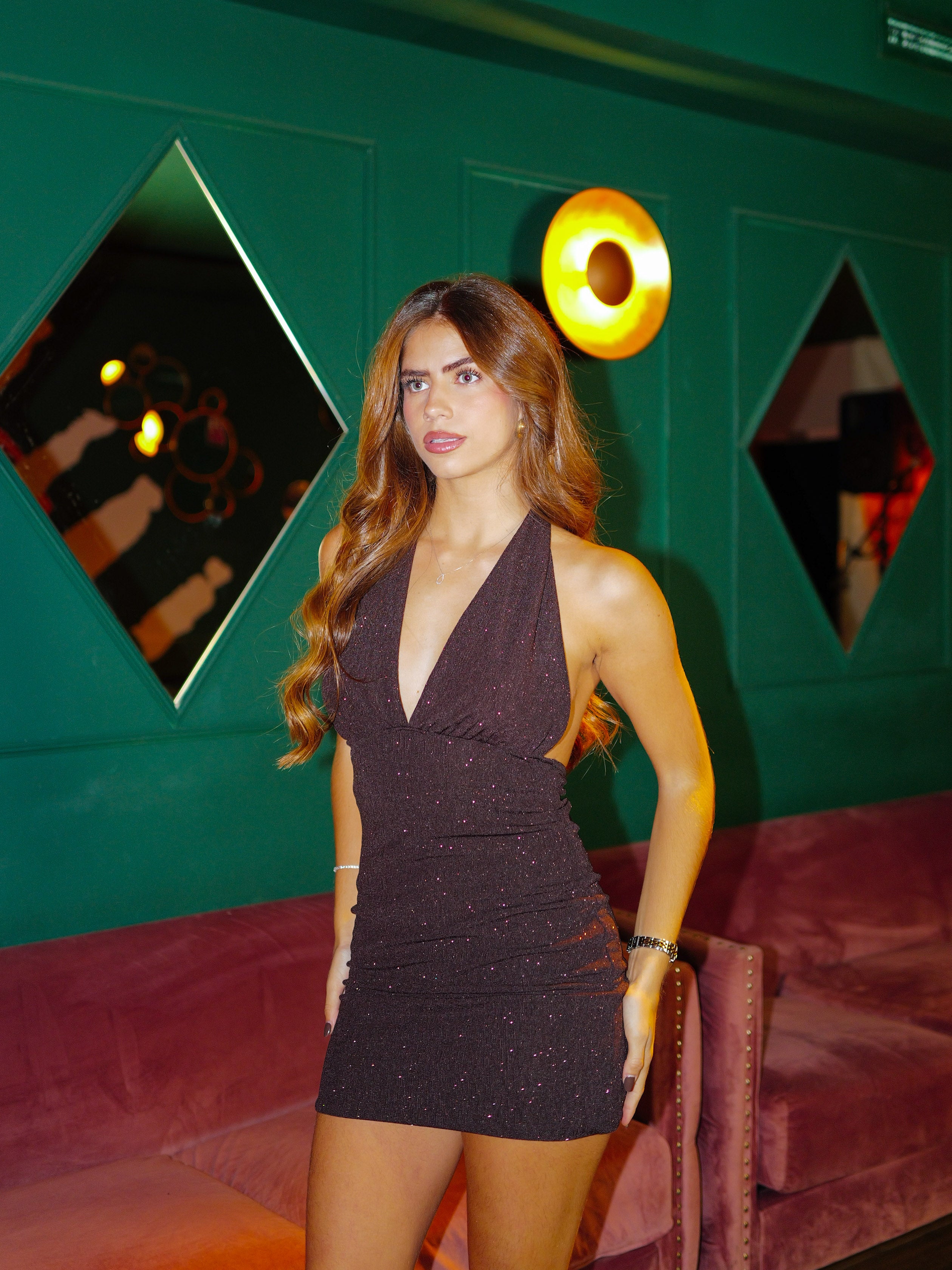 Mini abito in lurex con scollo a V color cioccolato