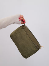 Borsa verde con borchie glitterate