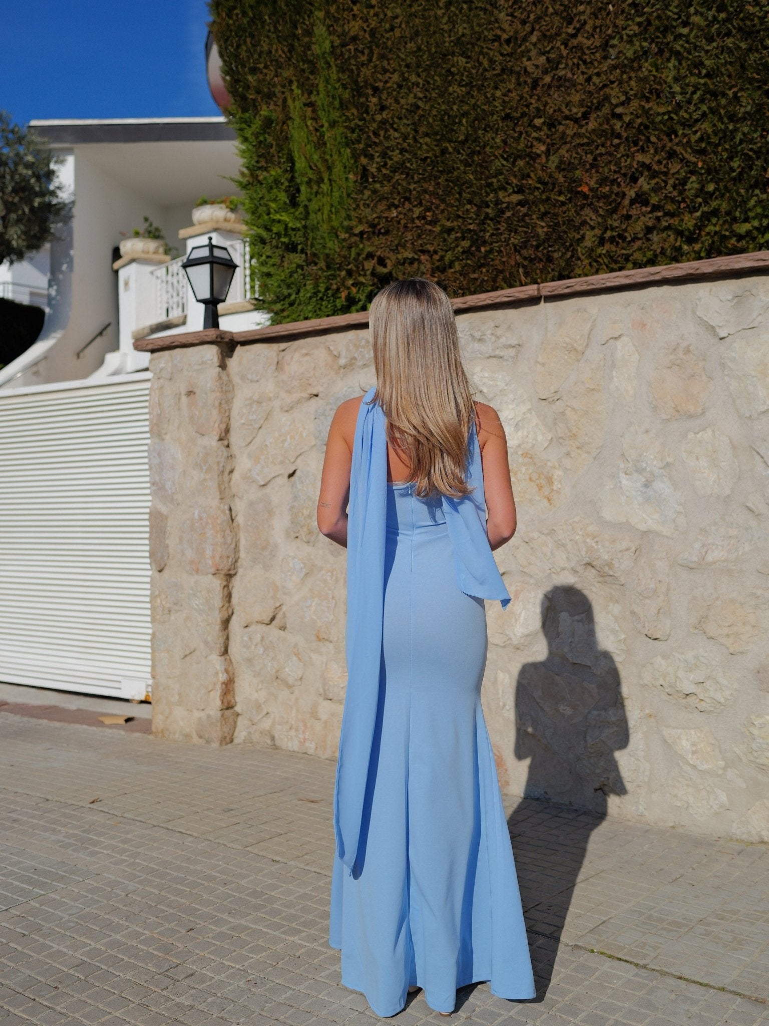 Abito a sirena con choker in tulle azzurro - Sorellas The Brand Barcelona S.L