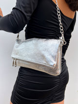 Borsa in pelle con catena argento