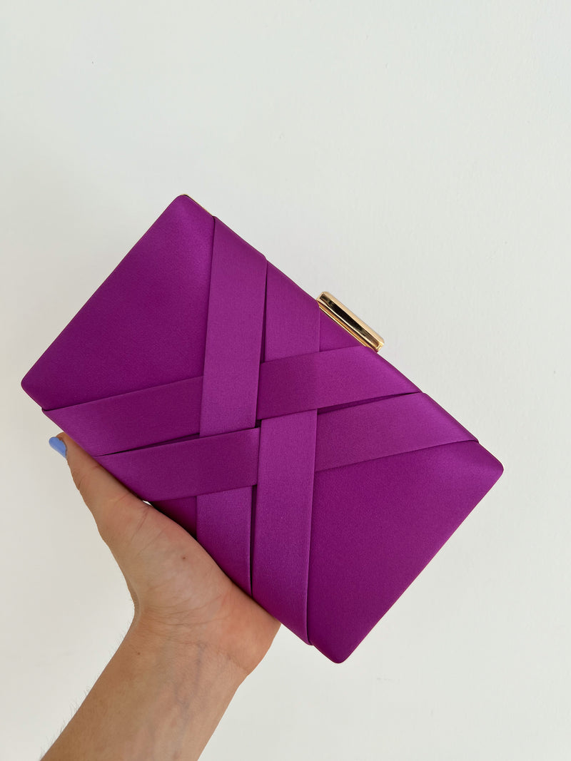 Pochette in raso viola