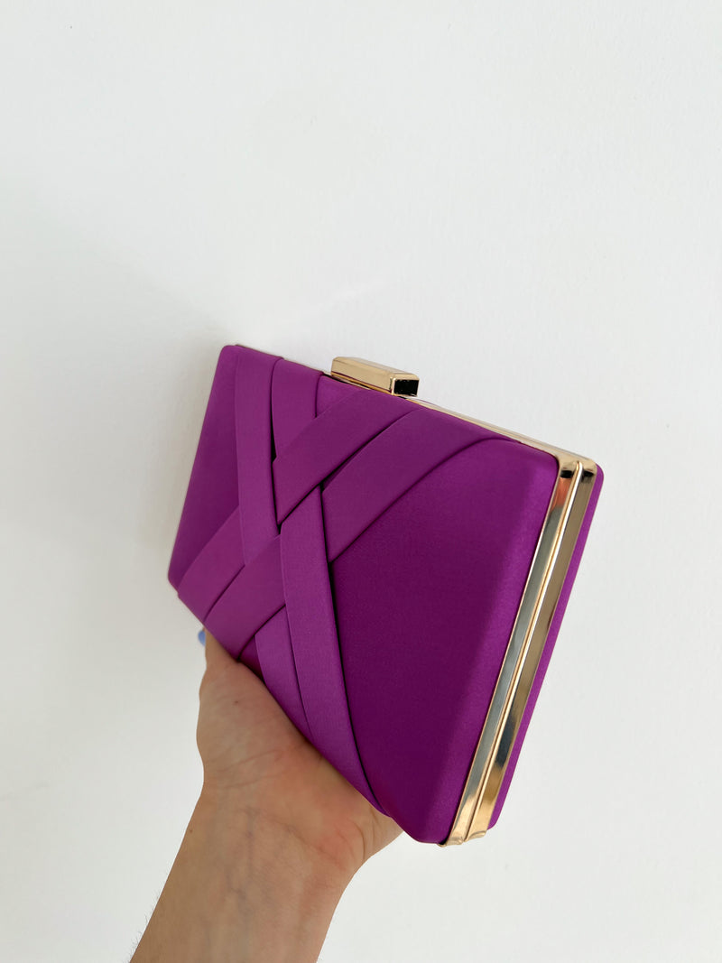 Pochette in raso viola