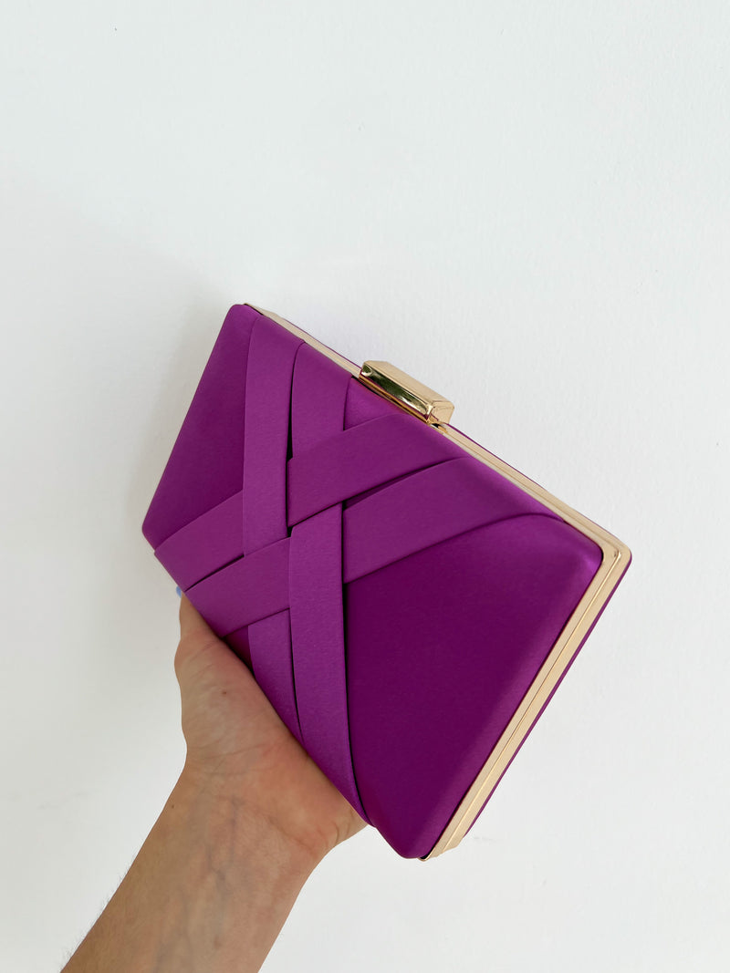 Pochette in raso viola